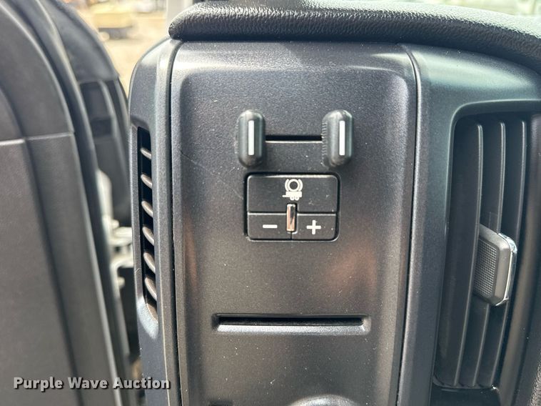 image for item EG6045 2017 Chevrolet Silverado 3500HD utility bed pickup truck