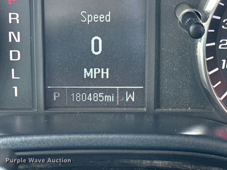 image for item EG6045 2017 Chevrolet Silverado 3500HD utility bed pickup truck