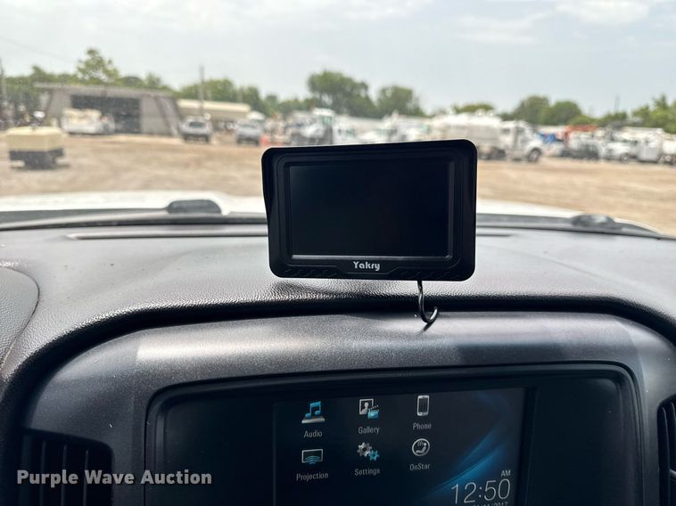 image for item EG6045 2017 Chevrolet Silverado 3500HD utility bed pickup truck