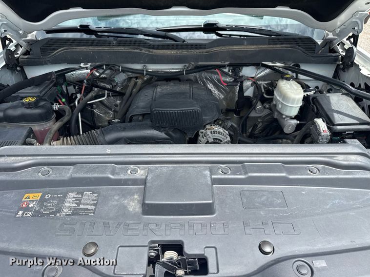 image for item EG6045 2017 Chevrolet Silverado 3500HD utility bed pickup truck