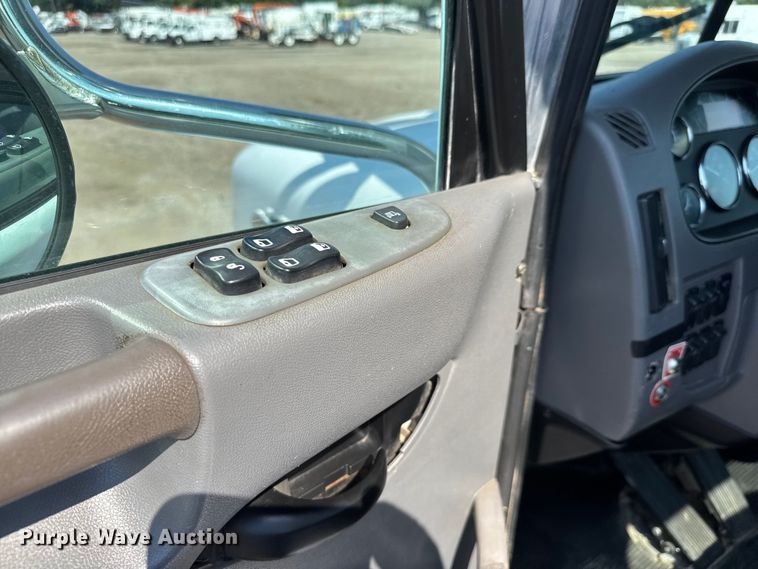 image for item EG6086 2013 Peterbilt 337 oilfield acidizing pump truck