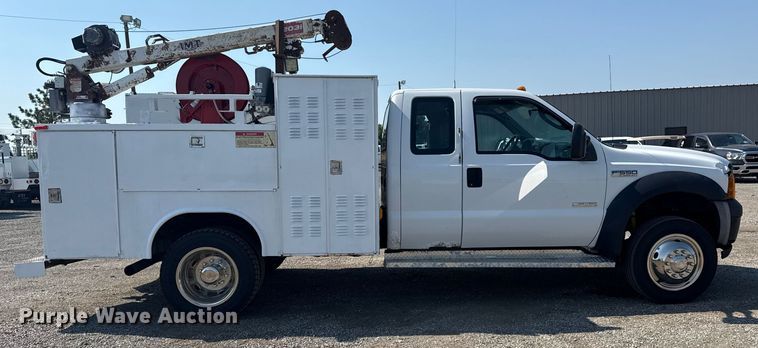 image for item EG6095 2007 Ford F550 Super Duty utility / service truck