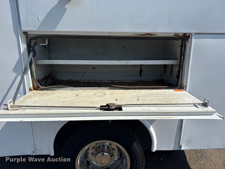 image for item EG6095 2007 Ford F550 Super Duty utility / service truck