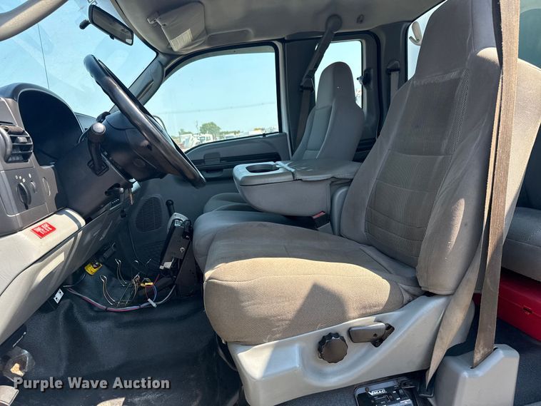 image for item EG6095 2007 Ford F550 Super Duty utility / service truck