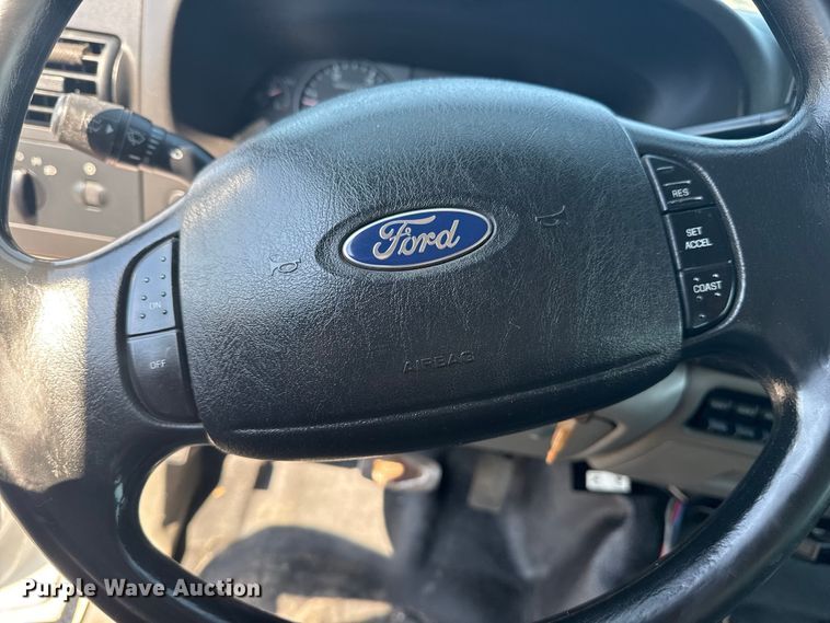 image for item EG6095 2007 Ford F550 Super Duty utility / service truck