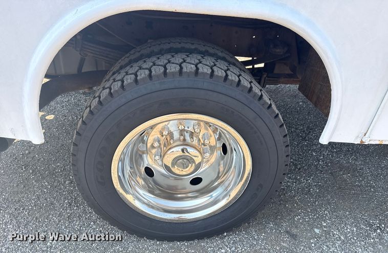 image for item EG6095 2007 Ford F550 Super Duty utility / service truck