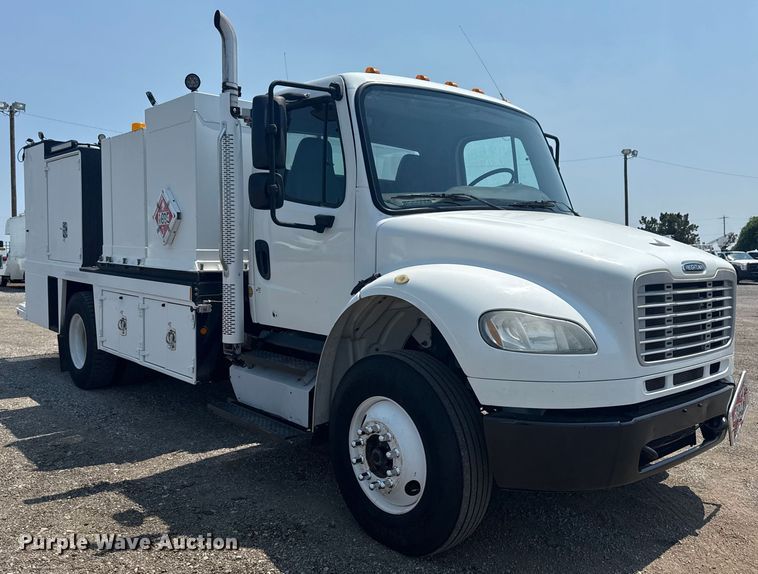 image for item EG6110 2013 Freightliner Business Class M2 fuel / lube truck