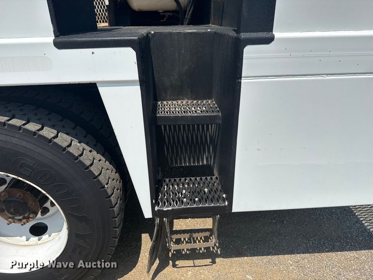 image for item EG6110 2013 Freightliner Business Class M2 fuel / lube truck