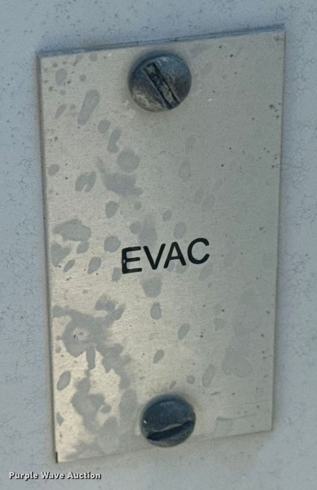 image for item EG6110 2013 Freightliner Business Class M2 fuel / lube truck