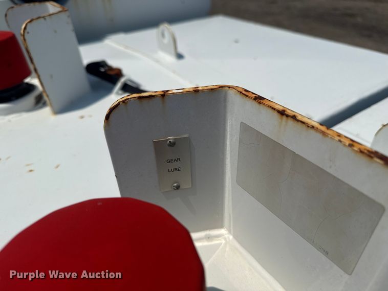 image for item EG6110 2013 Freightliner Business Class M2 fuel / lube truck