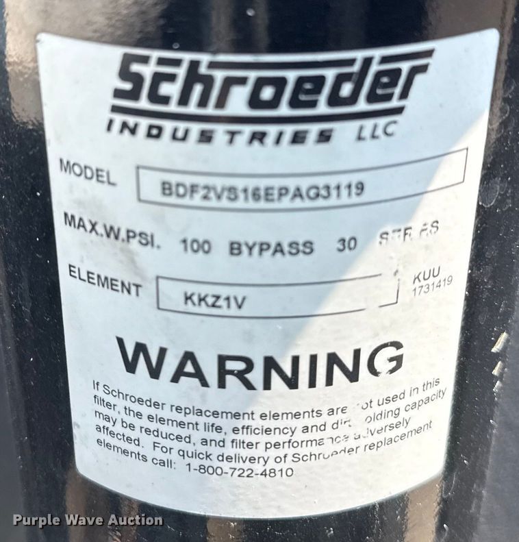 image for item EG6110 2013 Freightliner Business Class M2 fuel / lube truck