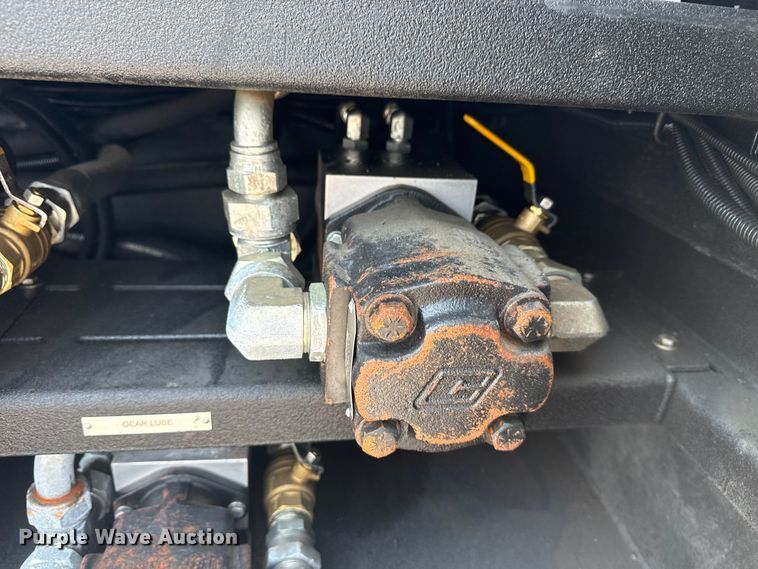 image for item EG6110 2013 Freightliner Business Class M2 fuel / lube truck