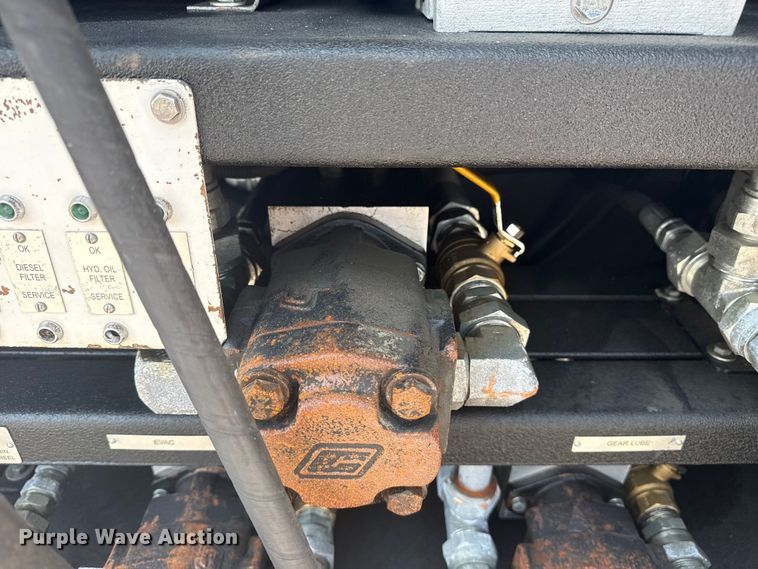 image for item EG6110 2013 Freightliner Business Class M2 fuel / lube truck