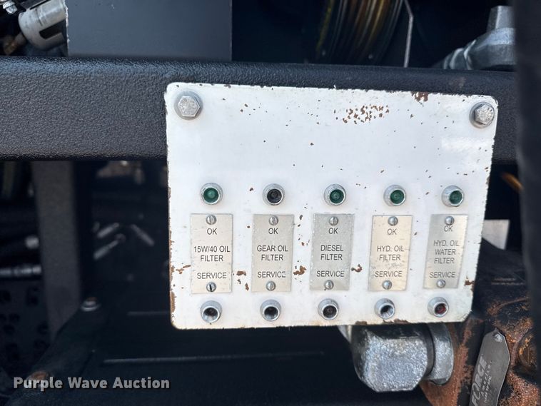 image for item EG6110 2013 Freightliner Business Class M2 fuel / lube truck