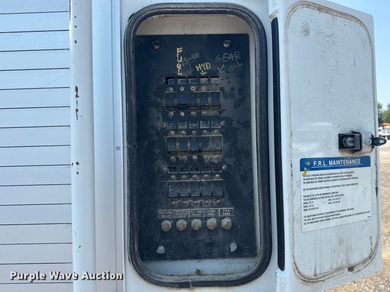 image for item EG6110 2013 Freightliner Business Class M2 fuel / lube truck