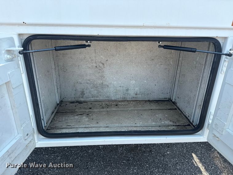 image for item EG6110 2013 Freightliner Business Class M2 fuel / lube truck