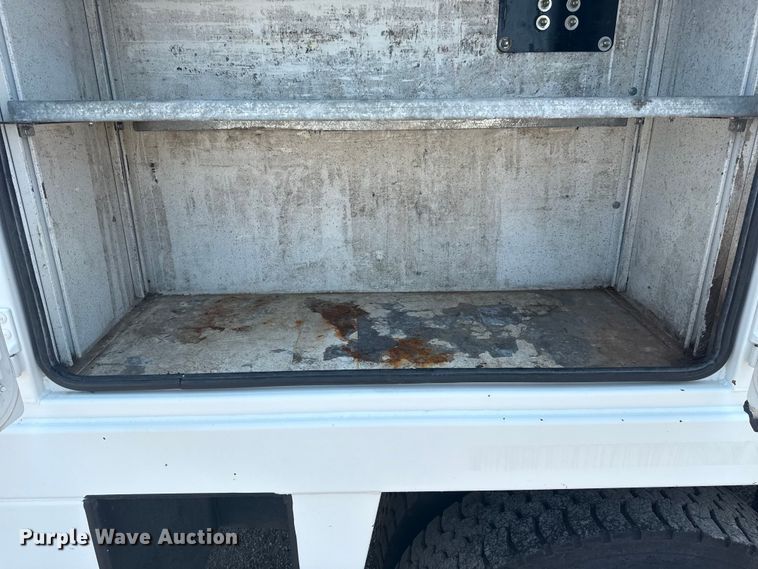 image for item EG6110 2013 Freightliner Business Class M2 fuel / lube truck