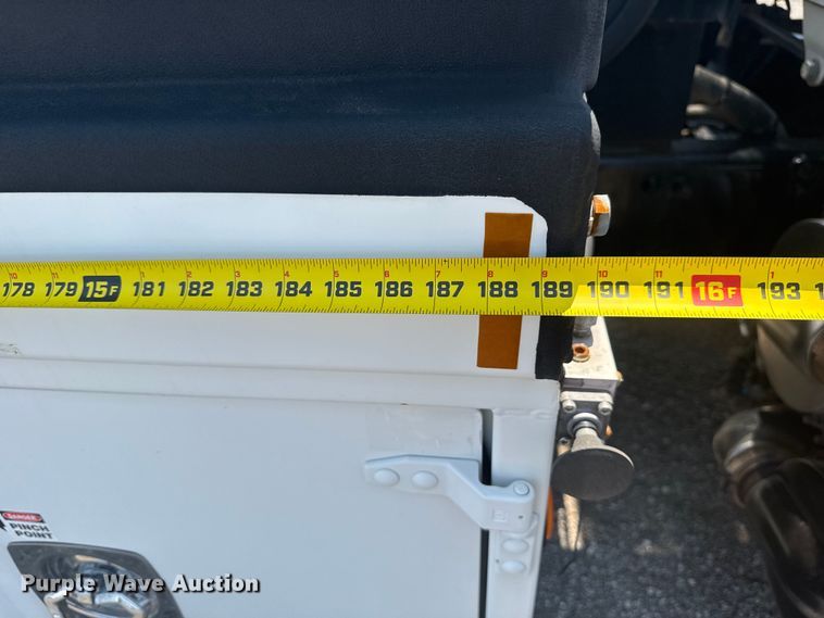 image for item EG6110 2013 Freightliner Business Class M2 fuel / lube truck