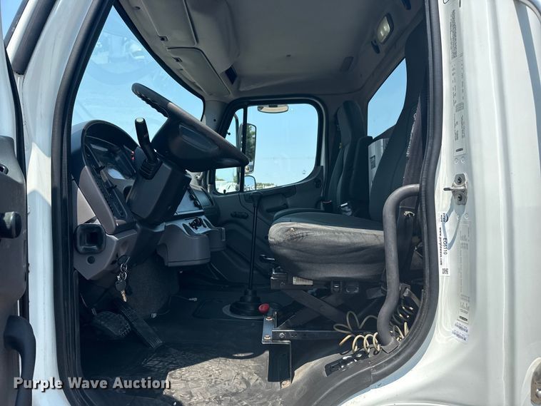 image for item EG6110 2013 Freightliner Business Class M2 fuel / lube truck