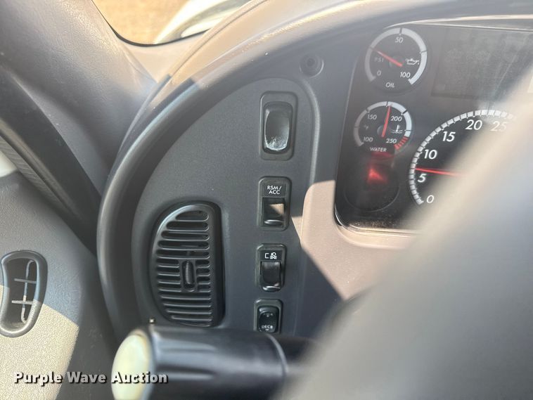 image for item EG6110 2013 Freightliner Business Class M2 fuel / lube truck