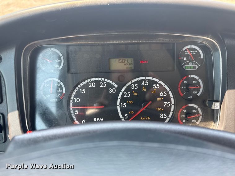 image for item EG6110 2013 Freightliner Business Class M2 fuel / lube truck