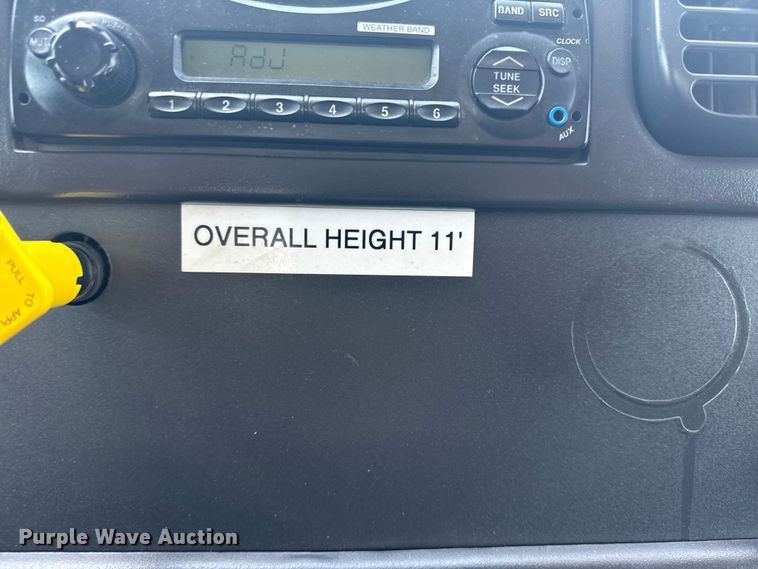 image for item EG6110 2013 Freightliner Business Class M2 fuel / lube truck