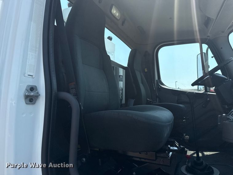 image for item EG6110 2013 Freightliner Business Class M2 fuel / lube truck