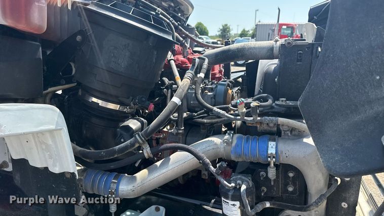 image for item EG6110 2013 Freightliner Business Class M2 fuel / lube truck