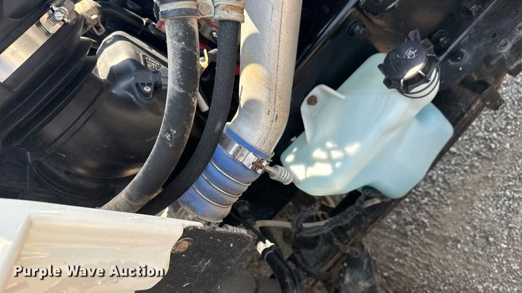 image for item EG6110 2013 Freightliner Business Class M2 fuel / lube truck