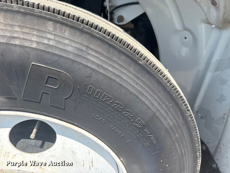 image for item EG6110 2013 Freightliner Business Class M2 fuel / lube truck