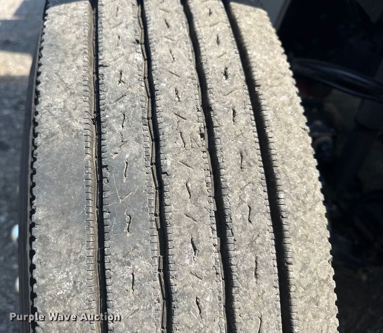 image for item EG6110 2013 Freightliner Business Class M2 fuel / lube truck