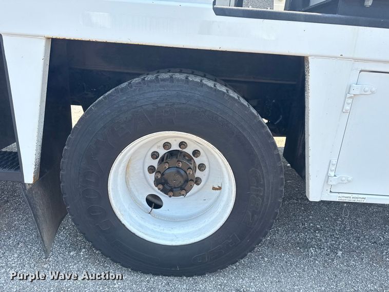 image for item EG6110 2013 Freightliner Business Class M2 fuel / lube truck