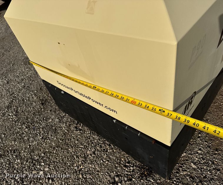 image for item EG6115 2012 Doosan P90BWIRU air compressor