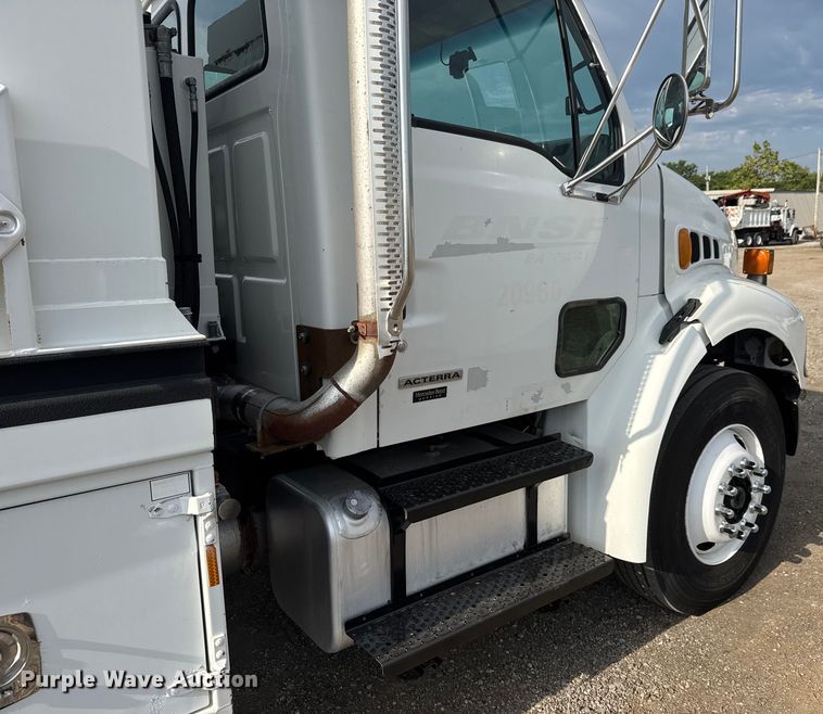 image for item EG6117 2007 Sterling Acterra fuel / lube truck