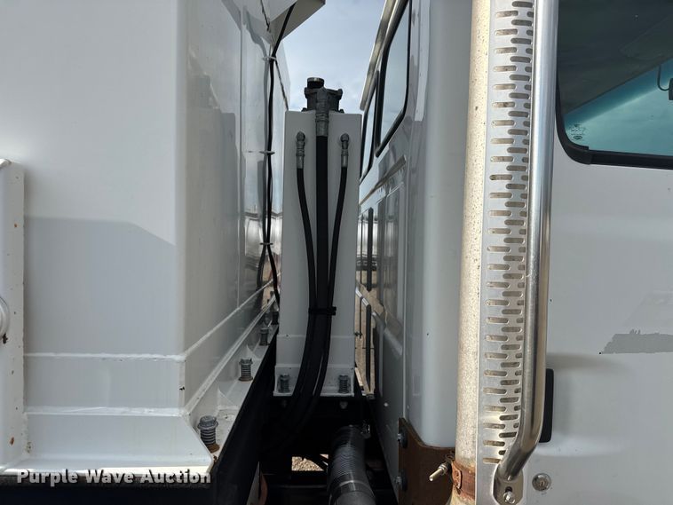 image for item EG6117 2007 Sterling Acterra fuel / lube truck