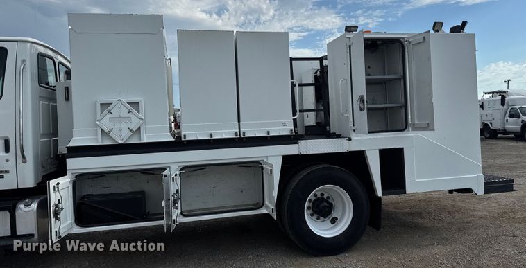 image for item EG6117 2007 Sterling Acterra fuel / lube truck