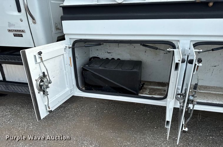 image for item EG6117 2007 Sterling Acterra fuel / lube truck