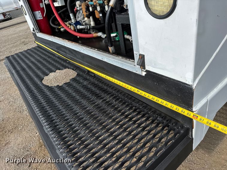 image for item EG6117 2007 Sterling Acterra fuel / lube truck