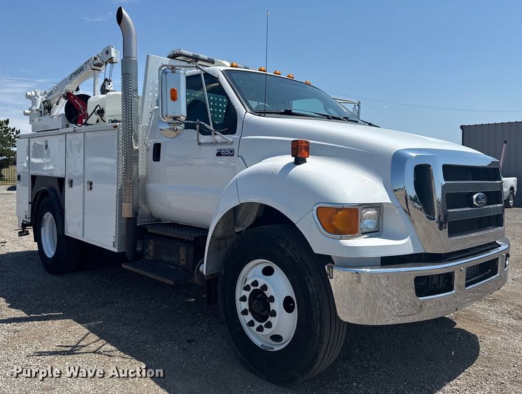 image for item EG6124 2013 Ford F650 Super Duty utility / service truck