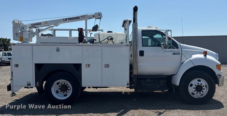 image for item EG6124 2013 Ford F650 Super Duty utility / service truck