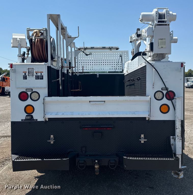 image for item EG6124 2013 Ford F650 Super Duty utility / service truck