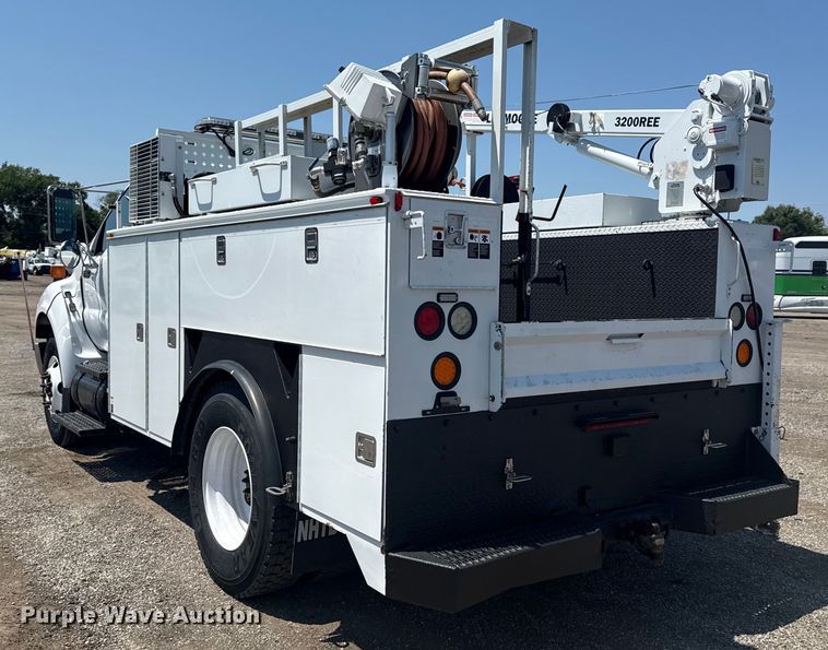 image for item EG6124 2013 Ford F650 Super Duty utility / service truck