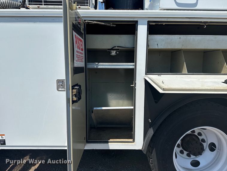 image for item EG6124 2013 Ford F650 Super Duty utility / service truck