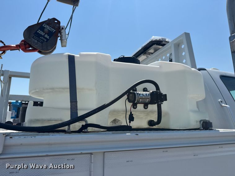 image for item EG6124 2013 Ford F650 Super Duty utility / service truck