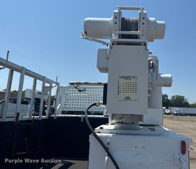 image for item EG6124 2013 Ford F650 Super Duty utility / service truck