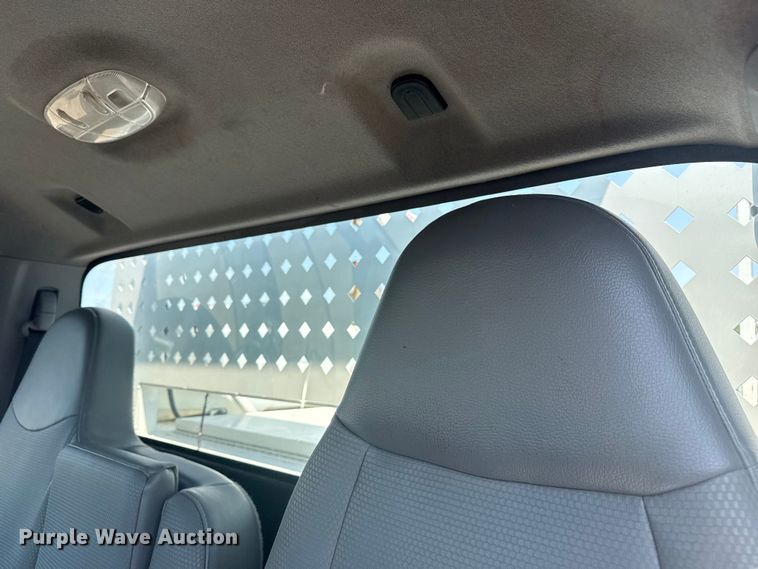 image for item EG6124 2013 Ford F650 Super Duty utility / service truck