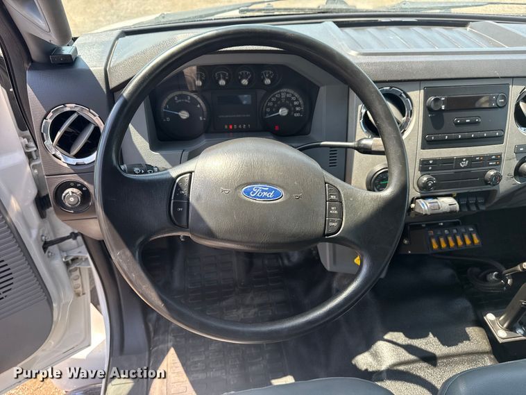 image for item EG6124 2013 Ford F650 Super Duty utility / service truck