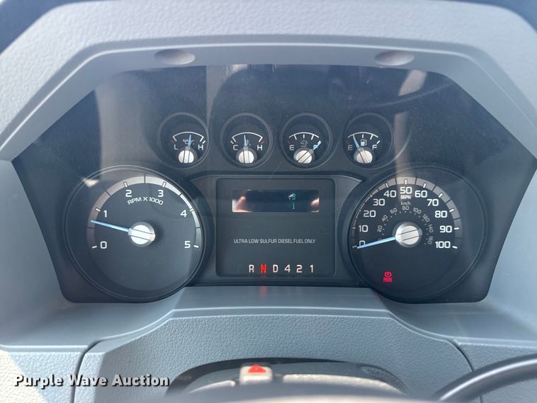 image for item EG6124 2013 Ford F650 Super Duty utility / service truck