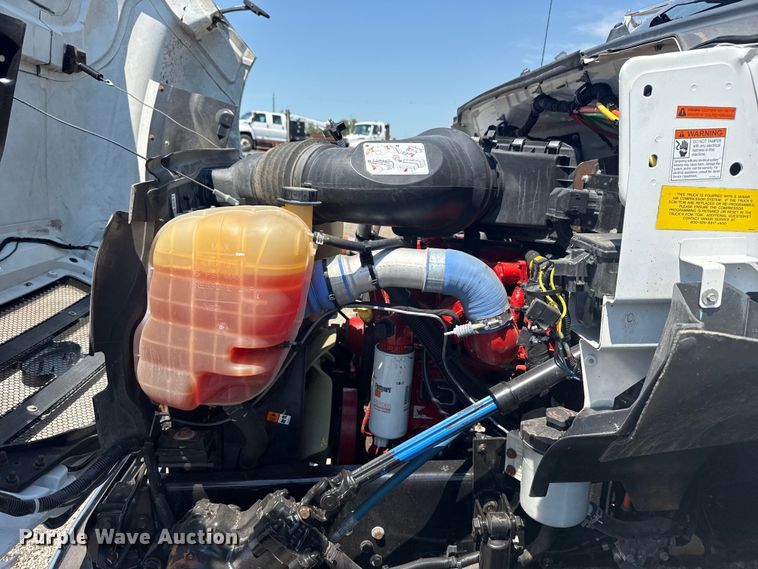 image for item EG6124 2013 Ford F650 Super Duty utility / service truck