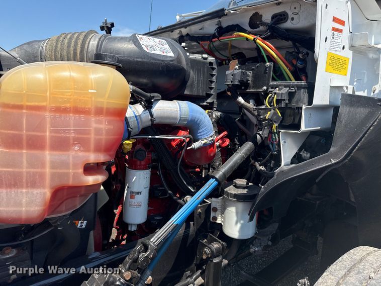 image for item EG6124 2013 Ford F650 Super Duty utility / service truck